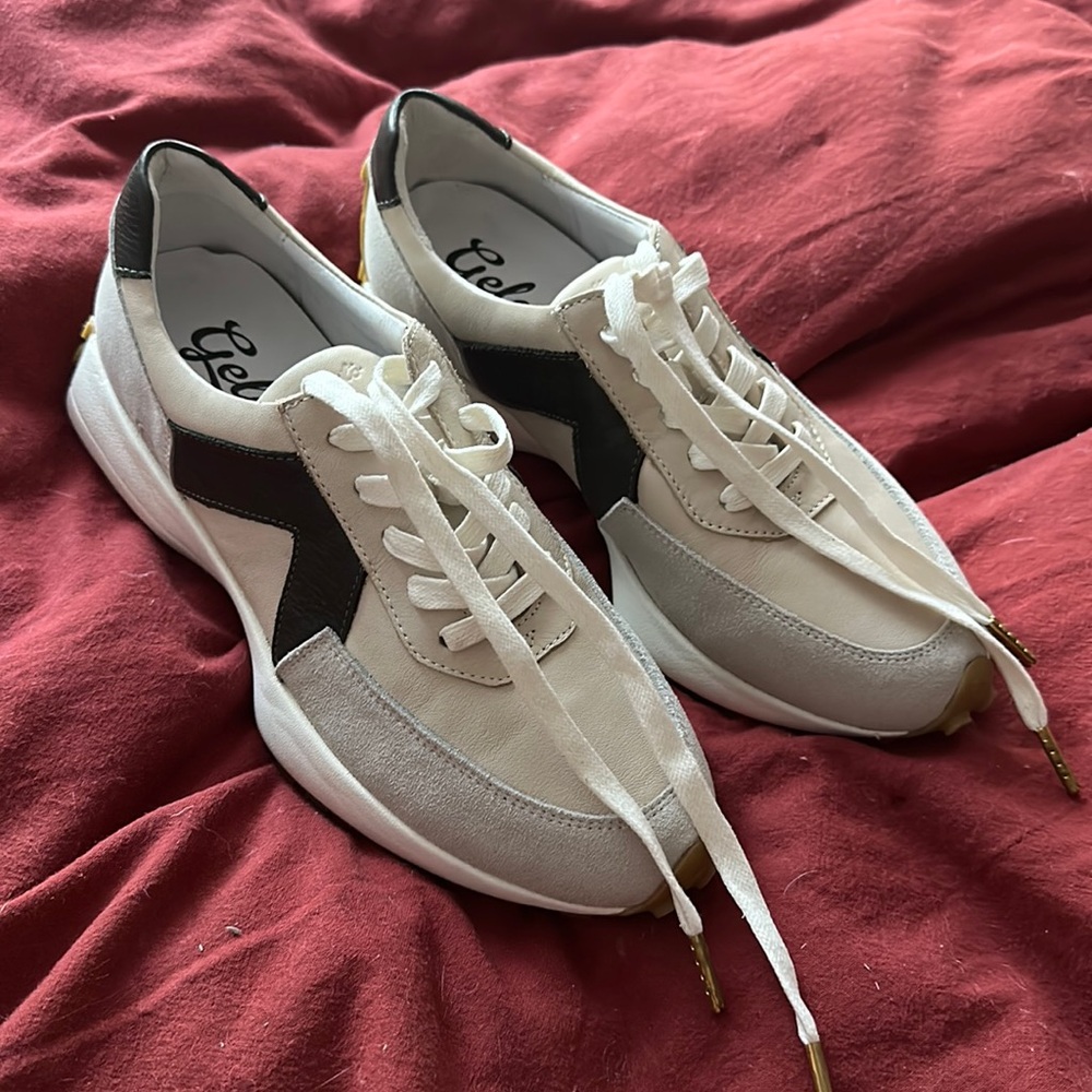 Gelato sneakers ! New!